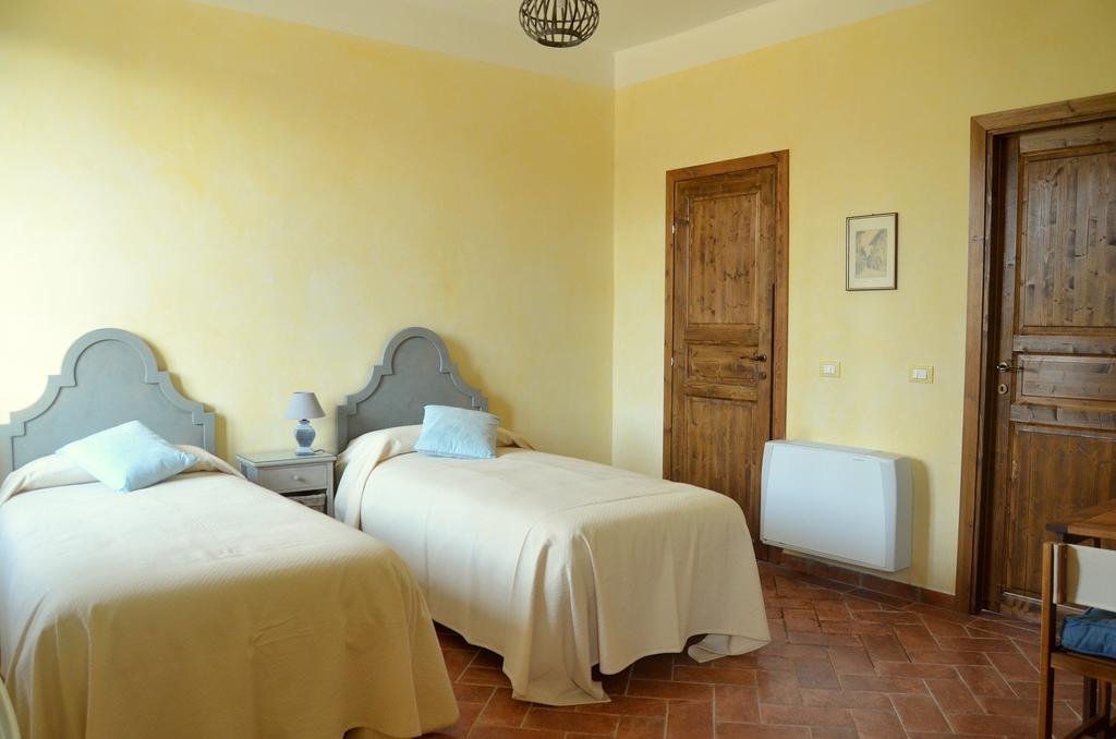 Agriturismo Borgo San Francesco Basiglio Exterior foto