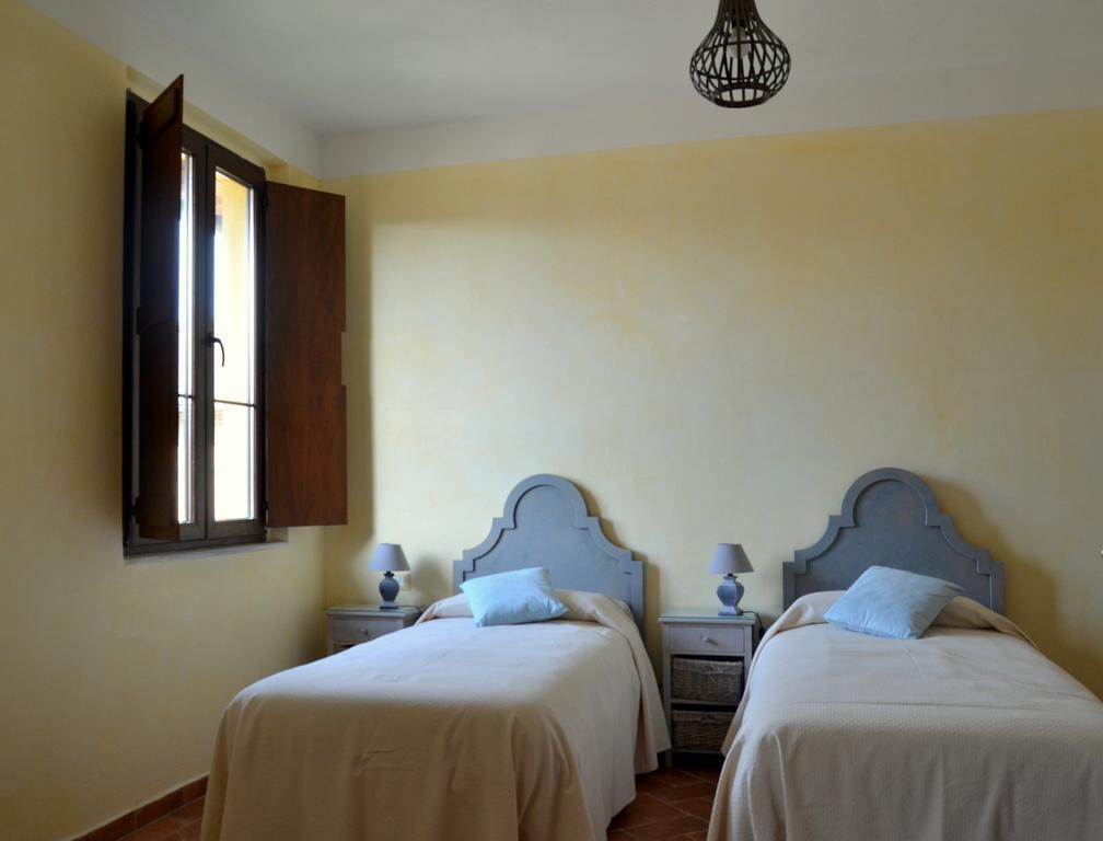 Agriturismo Borgo San Francesco Basiglio Exterior foto